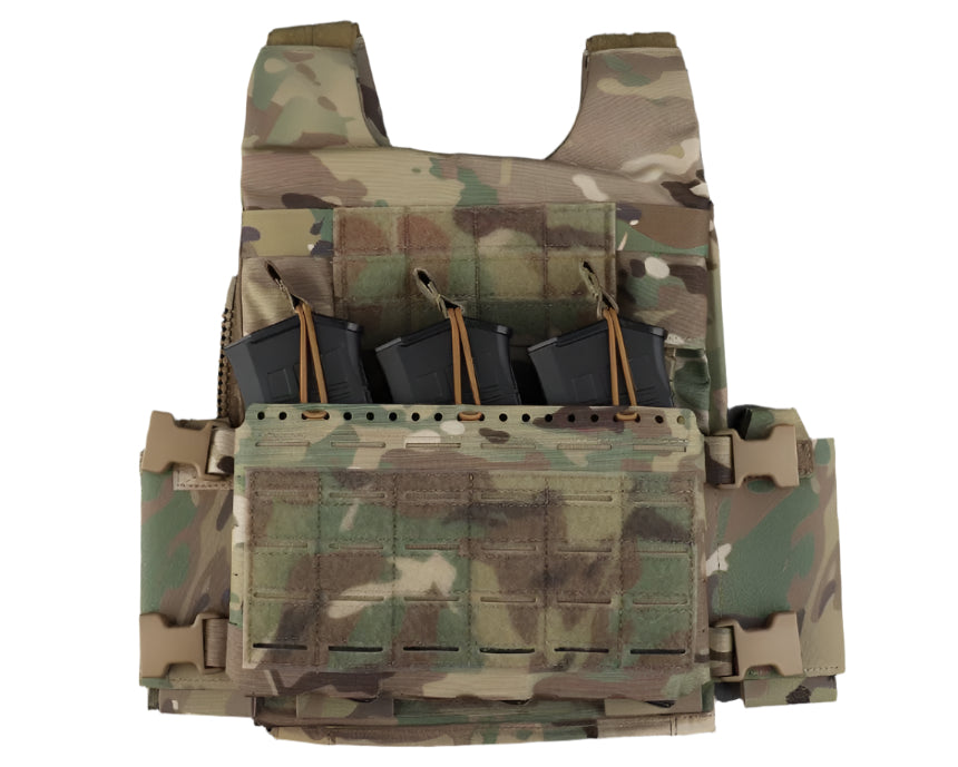 erebus industries slick rig chest rig in multicam pattern, Front view, H harness removed with placard attached to front of plate carrier, AK 7.62 magazines inserted.